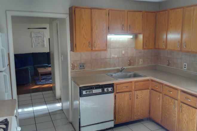 Kitchen (Old) - Newly Remodeled Apartment in Waltham, 2 Rooms Available