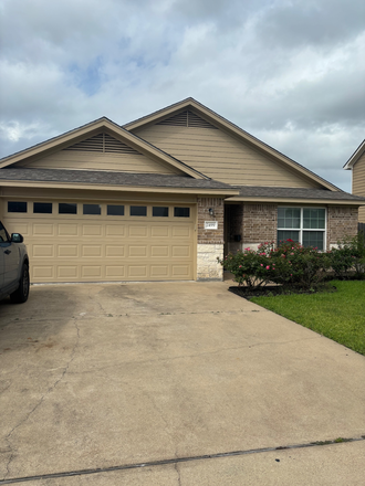 Outside view - Horse Haven Estates