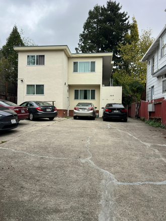 Front - 1 BR / 1 BA - Quiet apartment close to everything!