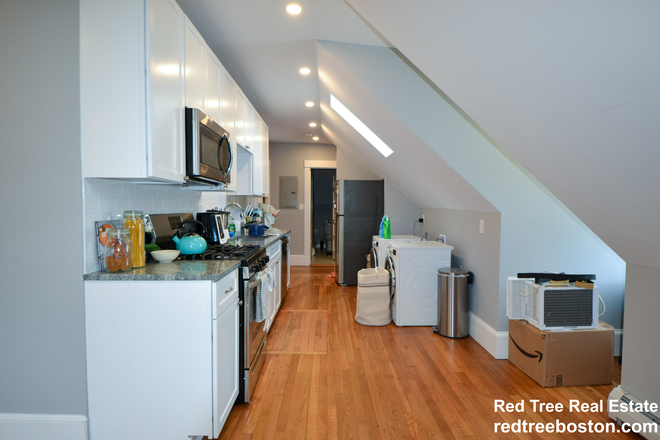 ___ - LUXURY 2 BEDS/ 2 BATHS NEW RENOVATED UNIT MINUTES AWAY FROM CAMPUS (09/01/2025) Apartments