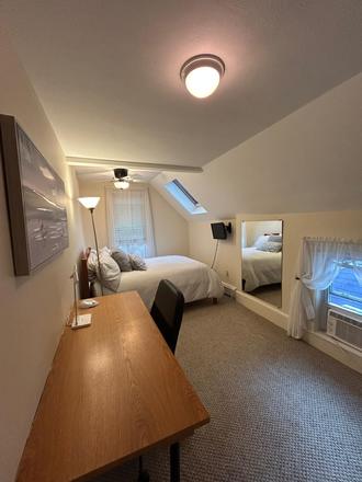 Bedroom - North Cambridge - AVAILABLE 2/1/2026 House