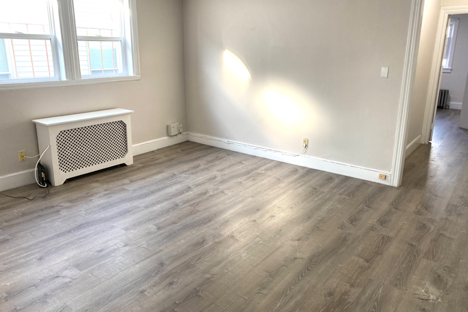 Living Room Windows - Beautiful 1 Bed, 1 Bath Apt. with Full Living Room. Heat & Hot Water Included. Walk to Brown