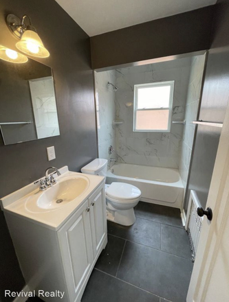 Bathroom - Spacious 1 Bed 1 Bath Near UC Apartments