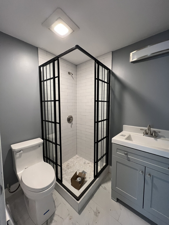 Call call or text Arezou at 617-584-7817 - Amazing 4 bed 2 bath, 1200 SQ FT.  with NO BROKER FEE available on 6/1/2026!!!!! Apartments