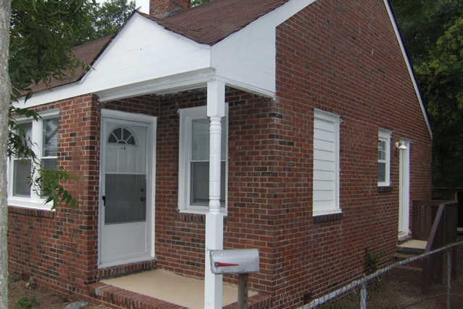 Front - GORGEOUS STUDIO WITH YARD  - LANCASTER ST - ONE BLOCK FROM DUKE