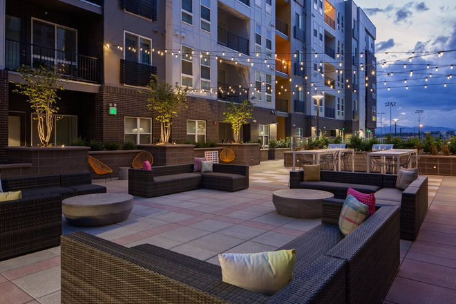 Courtyard - CoLab Student Housing Apartments