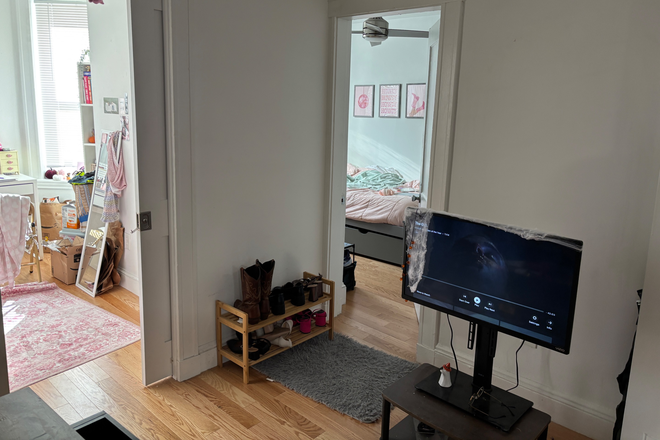 Living Room - 3 Bedroom Apartment on Park Drive - Available 1/1/26