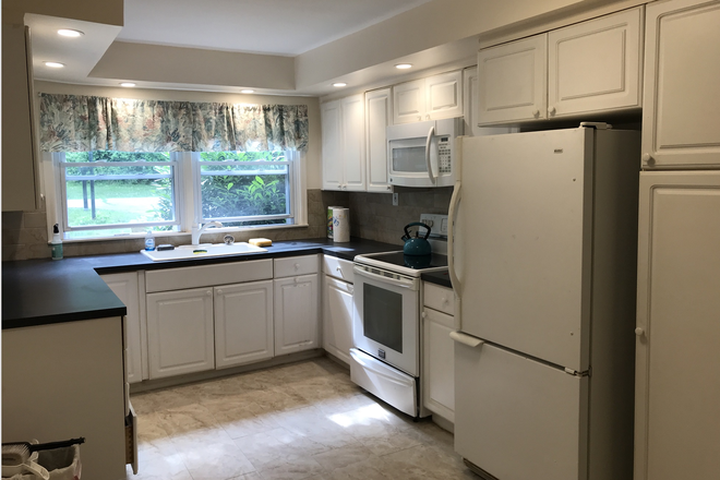 Kitchen - Furnished room at 77 Red Hill Rd-Princeton House