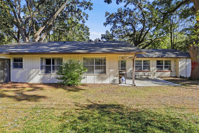 House View - Rooms available for students in a nice 7 bed/3 bath house - Very close to UF