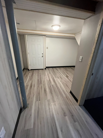 bedroom - 5 Bedroom house available for 2026 School year