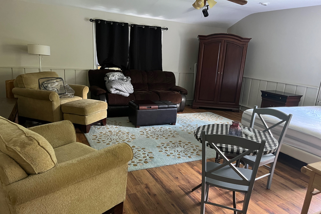 Living area - Furnished studio apt with private entrance-Fieldston Rd-Princeton Junction