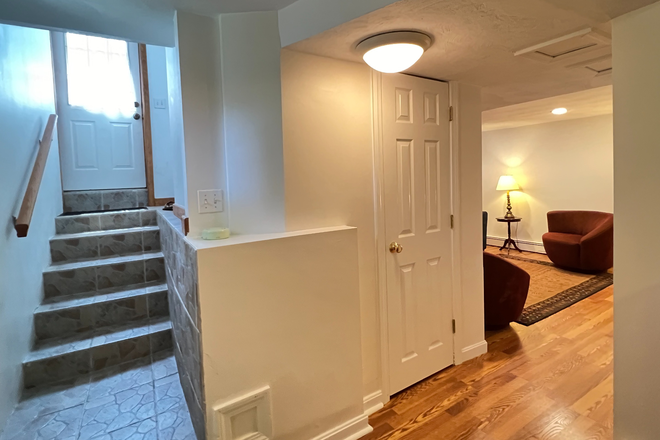 apartment entrance - 1 bedroom furnished apartment in Harvard Square, close to transportation, groceries, all services