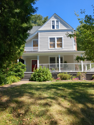 Outside Street View - Beautiful Roland Park House Perfect for a Visiting Scholar / Sabbatical Housing