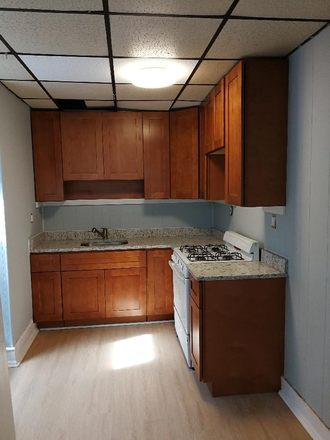 kitchen - 613 S 52nd Street, 1st floor, large 2 bedroom apartment.