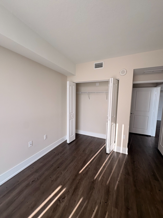 Bedroom with closet space - Apartment in Coconut Grove, 5 minute walk to the metrorail station