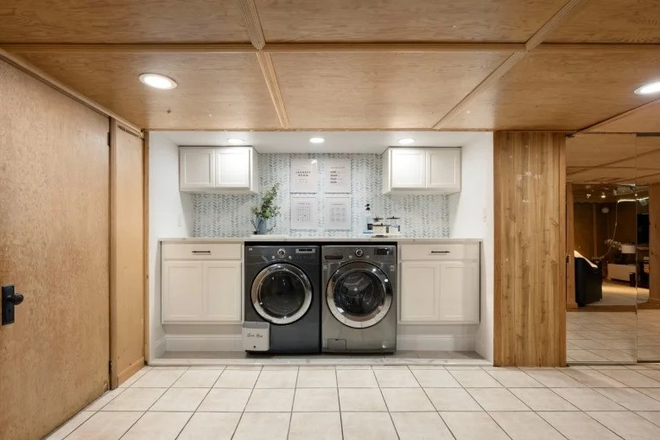 Laundry - 2 bedroom, 1 bath unit near campus Apartments