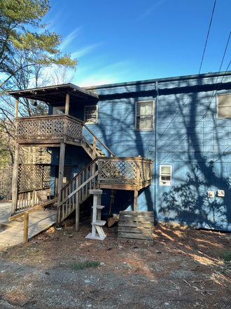 Exterior - 2 bedroom/1 bathroom