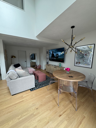 Living & dining area - Hemenway condo close to NU, BU campuses