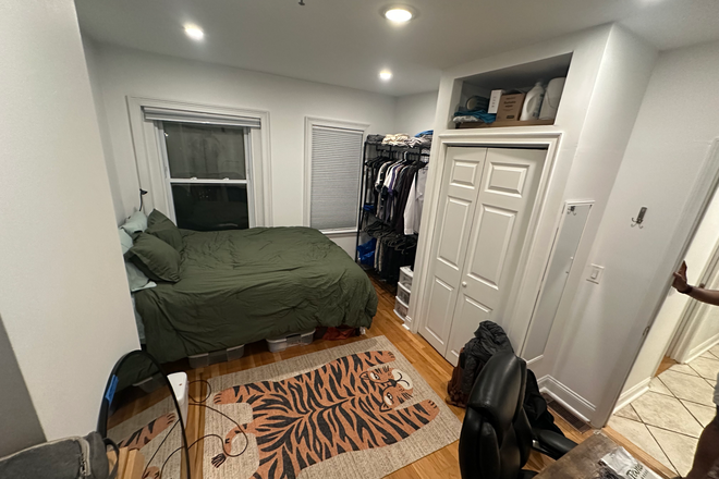 Bedroom - Queen Room Summer Sublet (May 1 - Sept 1), Fully Furnished! (3bd, 1.5ba) Next to the Porter T Stop! Apartments