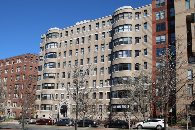 Building Exterior - $1,850  Great studio in art deco building, walk to GWU, Georgetown