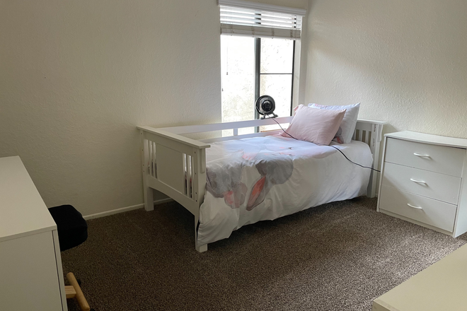 Bedroom 1 - Quiet Furnished Room Near UCSD / Del Mar / I-5 — Utilities + Parking Included
