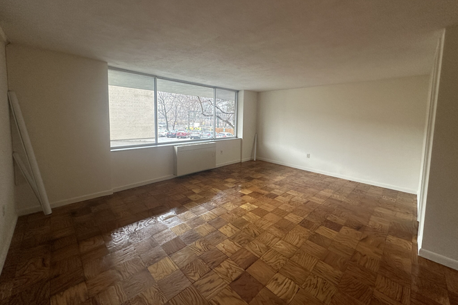 . - STUDIO/1 BA BROOKLINE APT | HEAT & HOT WATER INCL | NO BROKER FEE | AVAILABLE 09/01