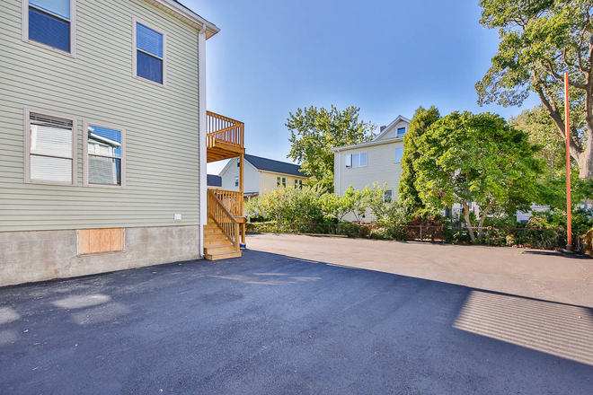Exterior - Recently Renovated Medford Duplex Steps to Tufts Duplex