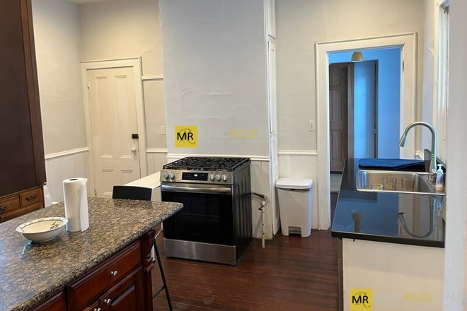 Call NOW for showings! 617-236-8600 - CURTIS ST - BIG TUFTS AREA 5BR/1BA AVAIL *6/1/2026* W/ TNDM PRKNG, LNDRY IN BLDNG, EIK, DW! Apartments