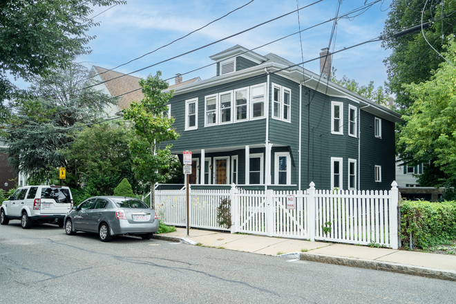 Front - Flexible 2-3BR/1BA, updated, W/D, 3-parking, patio
