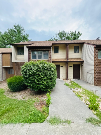  - 4 Bedroom 2.5 Bath Townhouse