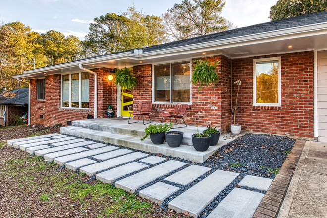 Front of house - Furnished Room in Fabulous Renovated Home - close to everything