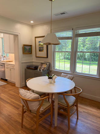Dining Room - Charming Byrnes Downs Rental - For Rent By Owner House