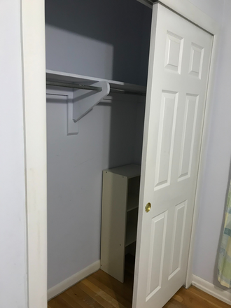 bedroom3--- closet - 9122 Bridgewater street House