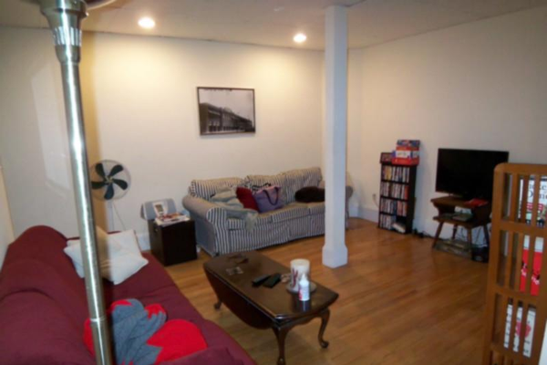 Boston University Off Campus Housing Search Listed By Offcampus Apartment Finder Living Room