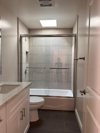 Private Bathroom Available - Room Available in Beautiful 2BD/2BA Apartment – San Gabriel 🏔️