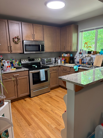 Kitchen - 2 Bedroom 1 Bathroom on Bim Street Apartments