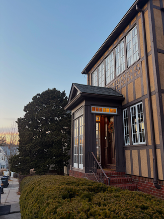 Street View - CLEAN BEDROOM FOR SUBLET SUMMER 2026 House