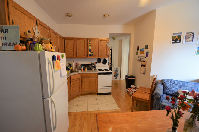 . - 2 bedroom on 71 Symphony Rd - AVAIL 9/1/26