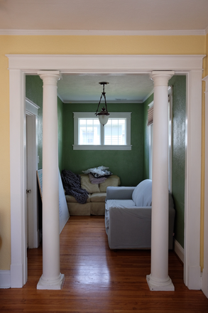 Secondary Living Room (Sometimes Used as Bedroom) - House 3 Miles from LU- 318 Sussex (Prof. Love)