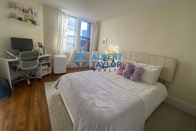 Bedroom #3 - 3 Bedroom in Beacon Hill!! Apartments