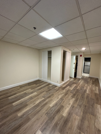 3 - AVAILABLE NOW! Sweet Studio/1 bath, Pets Friendly, close to MBTA, No Fee! Apartments