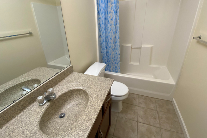 second bathroom - Spacious Master Bedroom ($980) and Second Bedroom ($800), with Own Bathrooms, Attached Garage House
