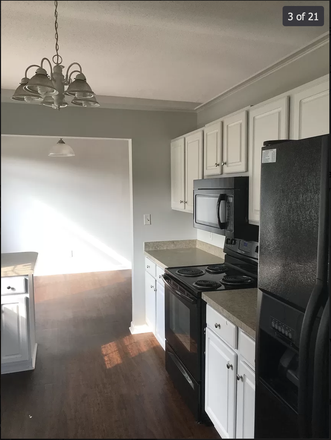 Kitchen - Mint Condition, Large 3 Bed, 2 Bath Private Side By Side Home