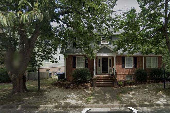 Front of house - 207 Cary st Apartments