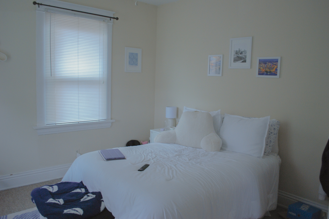 Bedroom - Cleneay Ave at Montgomery House