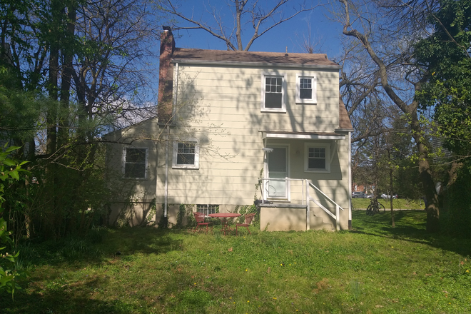 Exterior from back - Cape Code Cottage in Beautiful Berwyn House