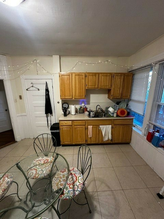 Call NOW for showings! 617-236-8550 - CALUMET ST - GREAT DEAL ON MISSION HILL! 3BR/1BA W/ LNDRY IN BDLNG, PANTRY, DECK AVAIL *9/1/2025* Apartments