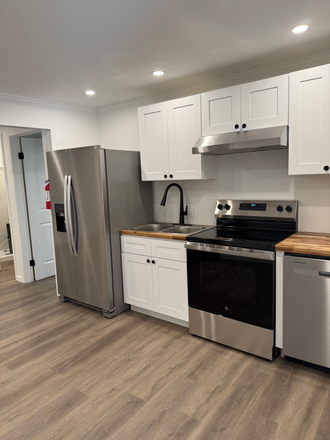 Kitchen - Decatur Gem: Fully Renovated 1BR/1BA $1650/mo | In-Law Suite w/ Sunroom | Basement Level of Triple Triplex