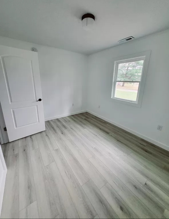 Bedroom - Room for Rent - 3 bed 2 bath Single Family Home