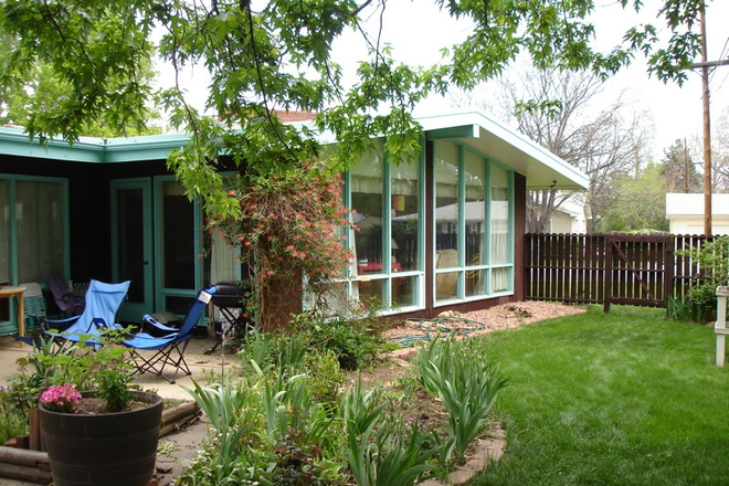 Front - Great 3 Br unit near campus